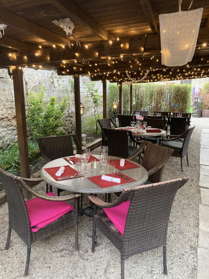 On y mange dehors…