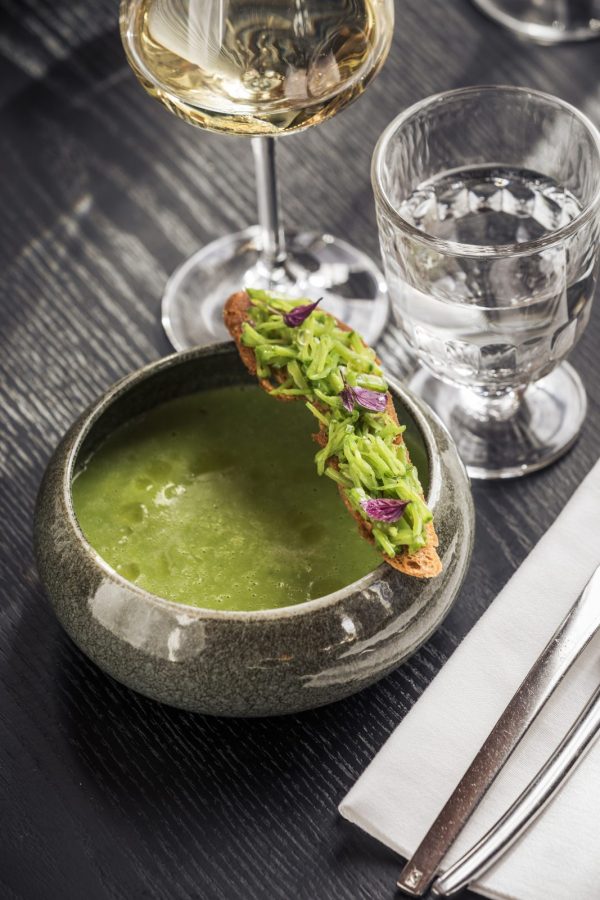 Bar et restaurant – Château Jeanne & The Forest